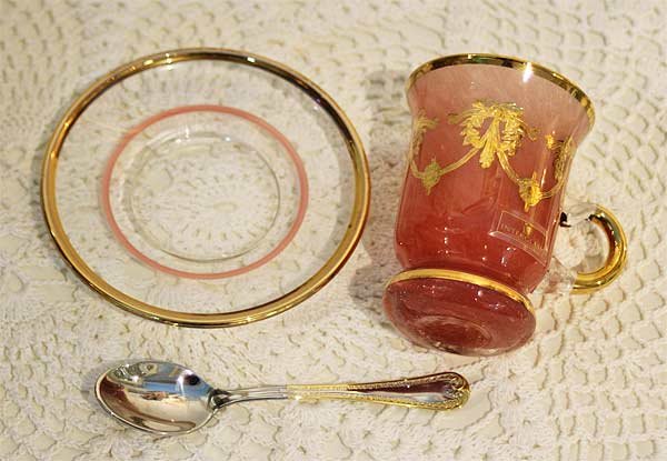 画像4: イタリア製 輸入雑貨 直輸入 カップソーサー ティーカップ ガラス ペア セット ピンク インターグラス Interglass HKT034pk 姫系 ギフト リビングスタジオ 送料無料 (4)