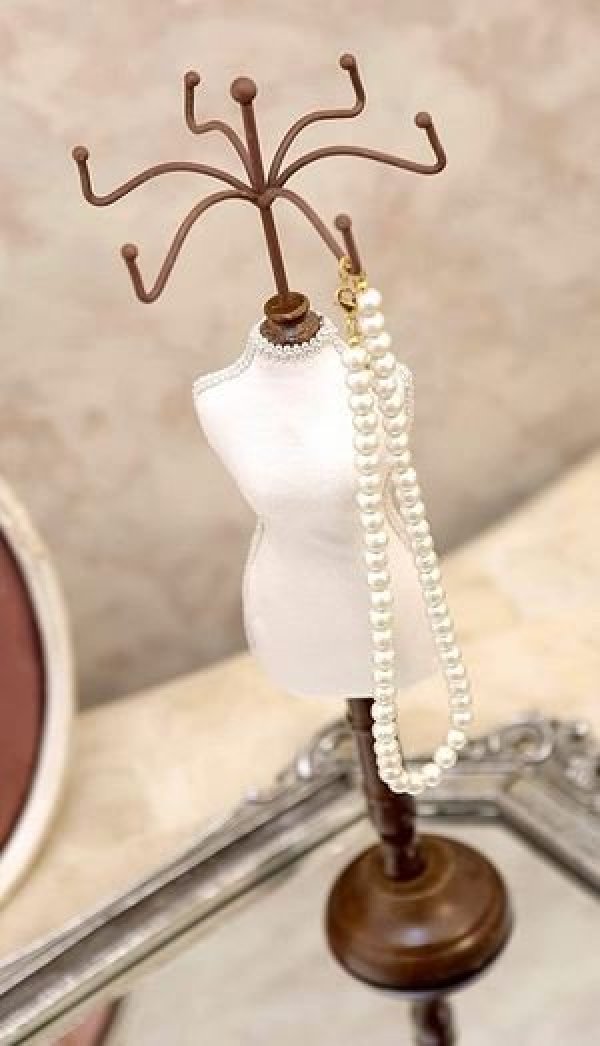 画像3: 輸入雑貨 アクセサリーハンガー トルソー アイボリー オブジェ アンティーク風 シャビーシック 姫系 CDT280-IV 直輸入 リビングスタジオ (3)