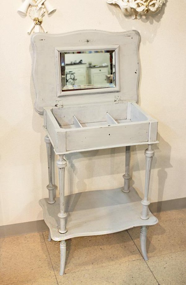 画像1: 【謝恩セール特価】輸入家具 フランス アンティーク サイドテーブル ドレッシングテーブル フレンチ シャビーシック ビンテージ 31 送料無料 リビングスタジオ (1)