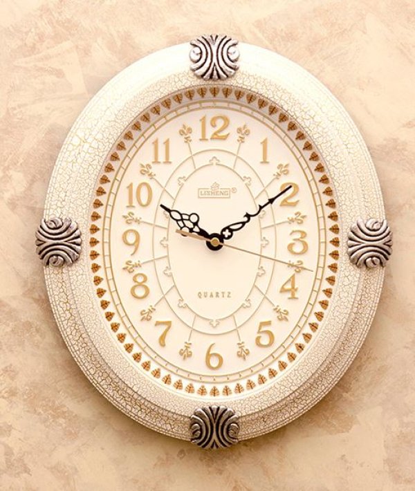 画像1: 輸入雑貨 ビクトリアンパレス ウォールクロック Oval S 時計 壁掛け ホワイト 白 アンティーク風 クラシック クラック 姫系 LS-B8031WH (1)