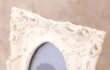 画像3: 輸入雑貨 アンダンテ フォトフレーム レクト ホワイト 写真立て 長角 彫刻風 ロココ シャビーシック アンティーク風 フレンチ 姫系 エレガント KST191005AW 壁掛け兼用 (3)