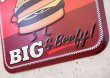 画像5: 輸入雑貨 アンティークエンボスプレート BIG BURGERS ブリキ 壁飾り アメリカン ビンテージ シャビー HLHT22055A リビングスタジオ (5)
