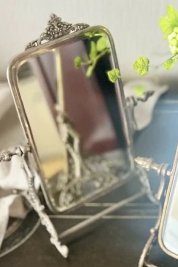 イタリアンビンテージ 真鍮製卓上ミラー 楽天市場】ミラー 卓上鏡 金属 真鍮製 金色 丸 M 低 PB