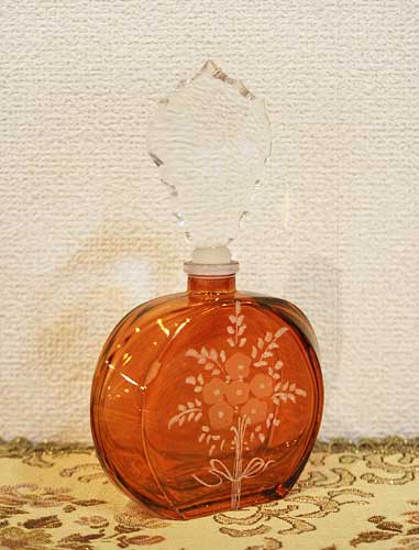 イタリア製 輸入雑貨 香水瓶 クリスタルガラス レッド 赤 パフューム 