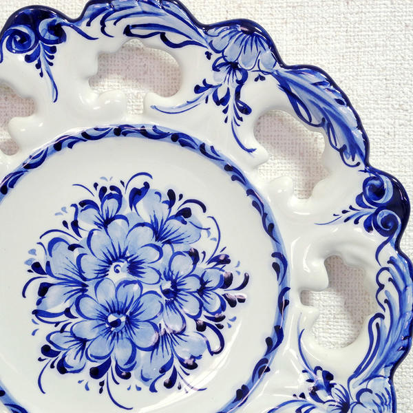 ポルトガル製 輸入雑貨 絵皿 壁飾り 陶器 花柄 ホワイト ブルー 透かし 
